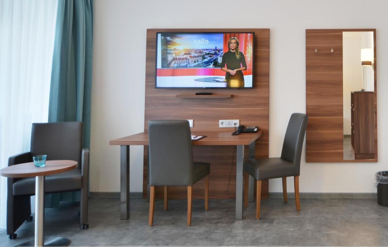 Neu Heidelberg - Guesthouse & Apartments Екстер'єр фото