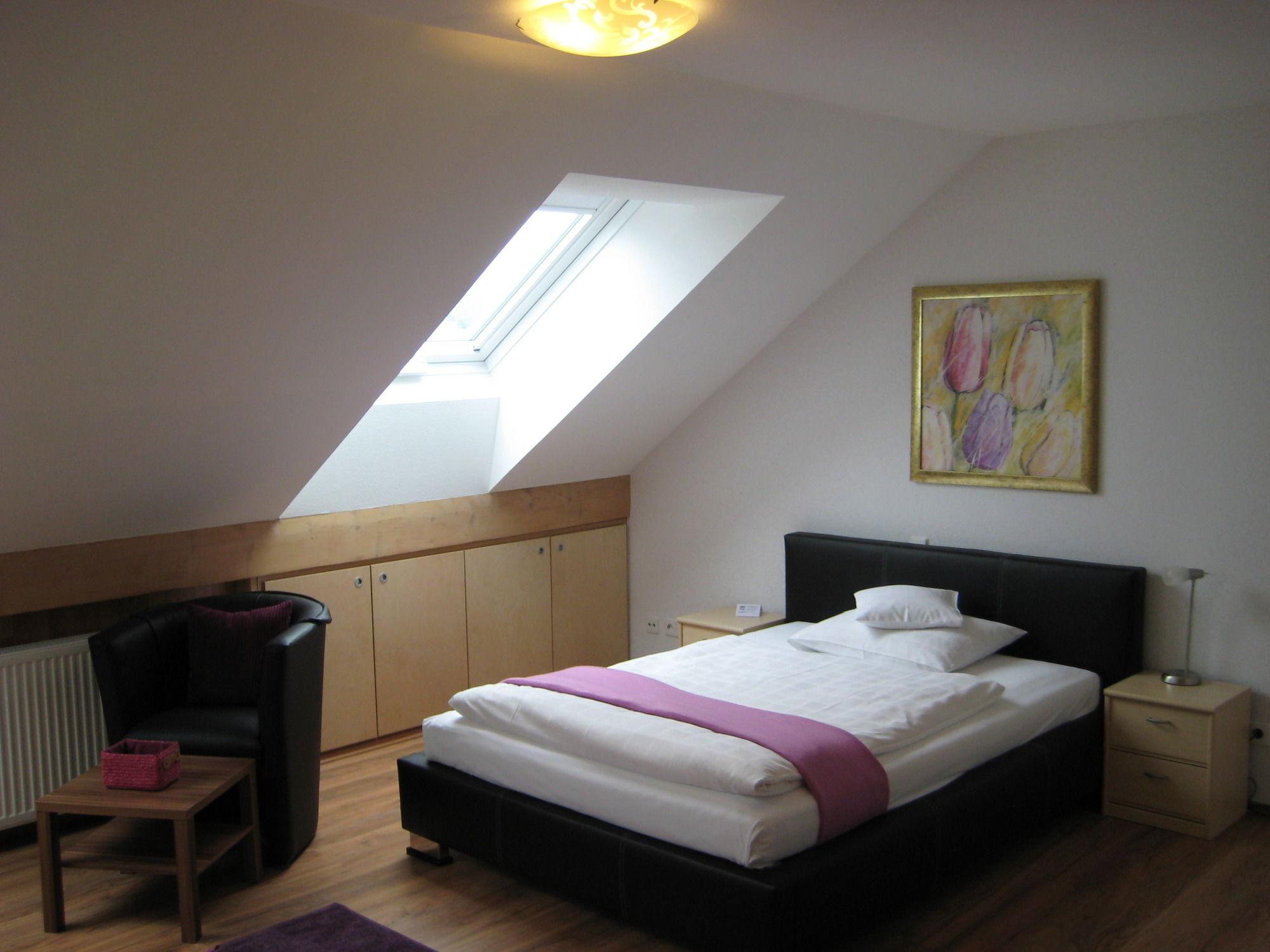 Neu Heidelberg - Guesthouse & Apartments Екстер'єр фото