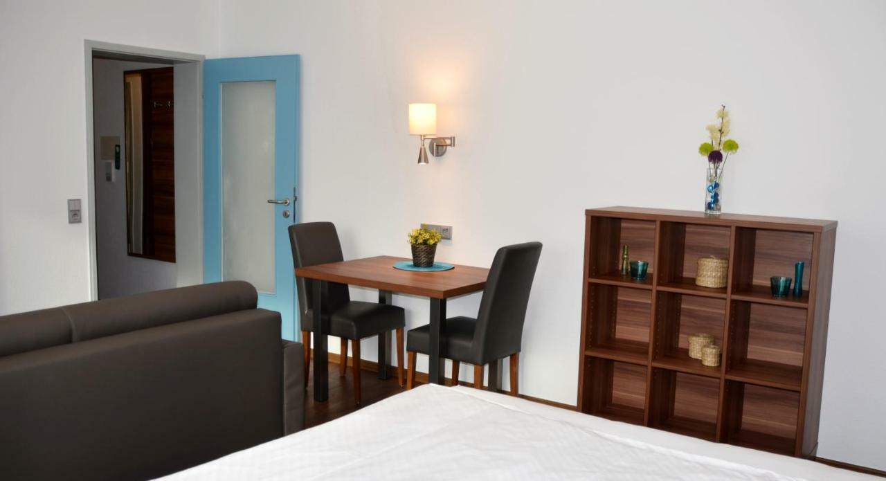 Neu Heidelberg - Guesthouse & Apartments Екстер'єр фото